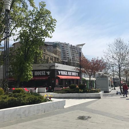 Апартаменты Аркадийский дворец. Санрайз Одесса Экстерьер фото
