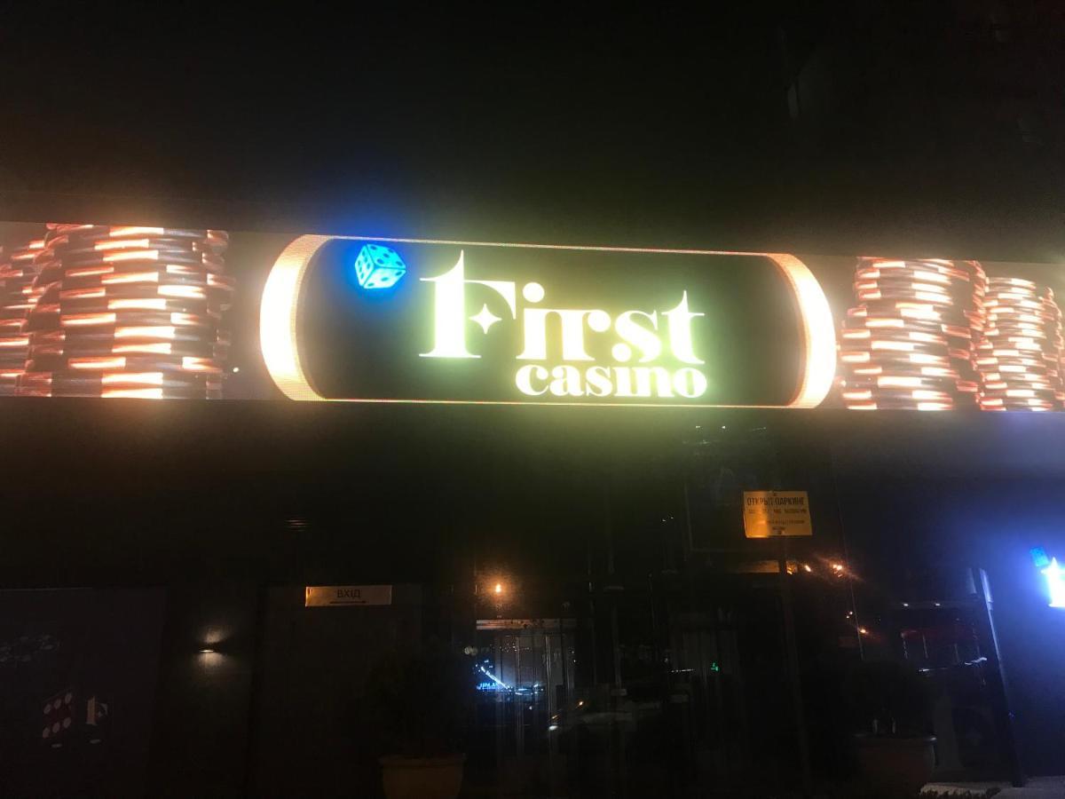 Апартаменты Аркадийский дворец. Санрайз Одесса Экстерьер фото